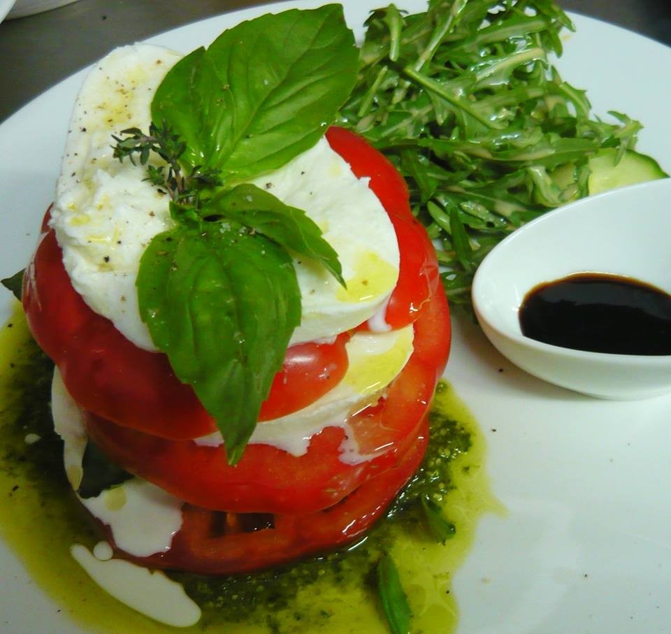 Caprese - Felderbock Küche